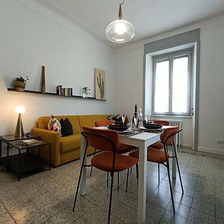 Stylish Flat Near Station And City Center Комо Экстерьер фото
