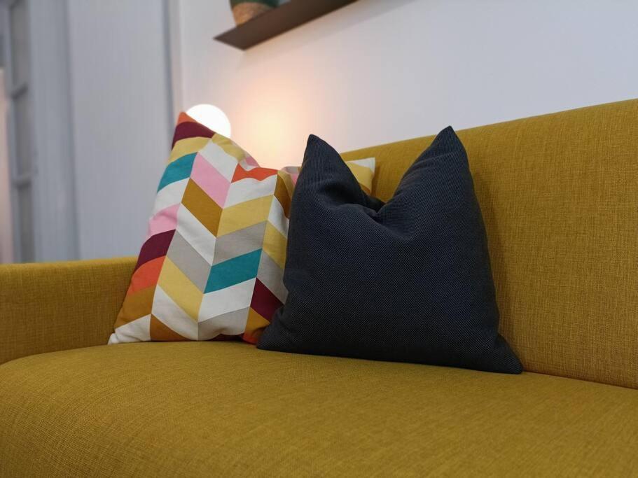 Stylish Flat Near Station And City Center Комо Экстерьер фото